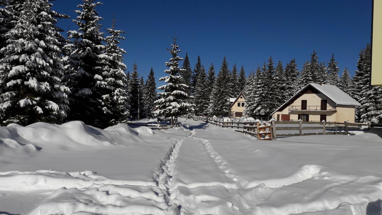 Snowhite Jahorina Villa ภายนอก รูปภาพ